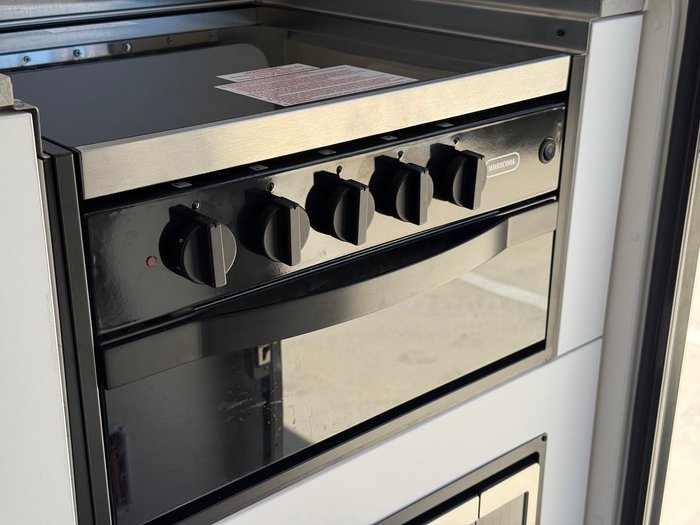 2025 Traveller Destination Track 13