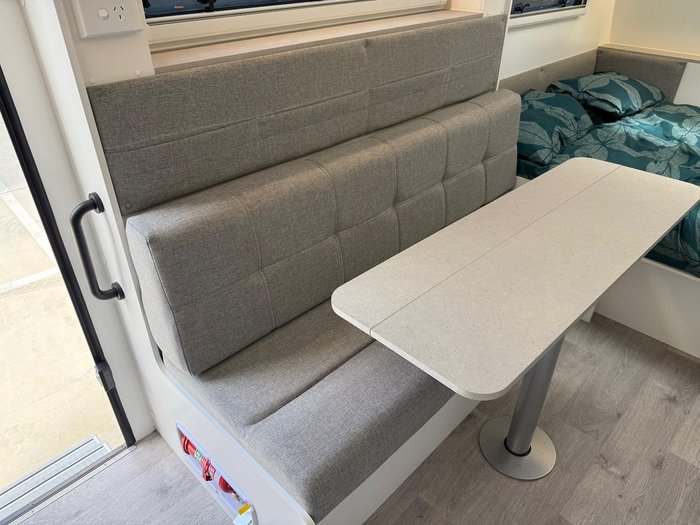 2025 Traveller Destination Track 13