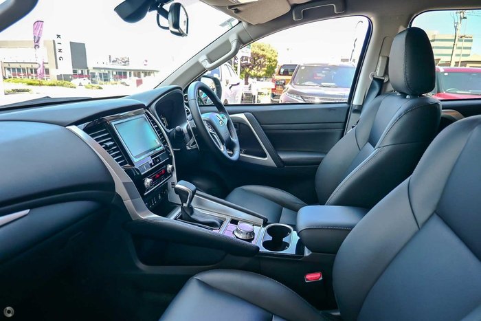 2023 Mitsubishi Pajero Sport GSR