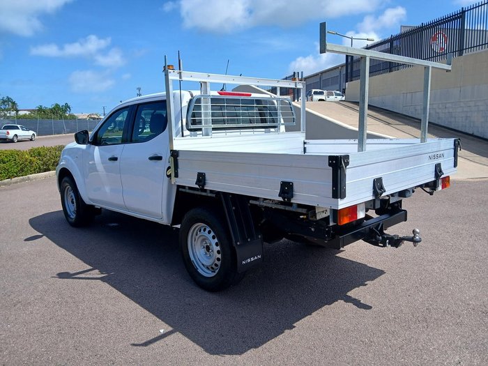 2021 Nissan Navara SL