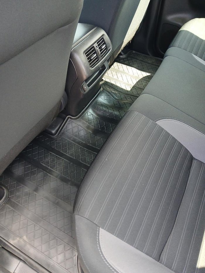 2021 Nissan Navara SL