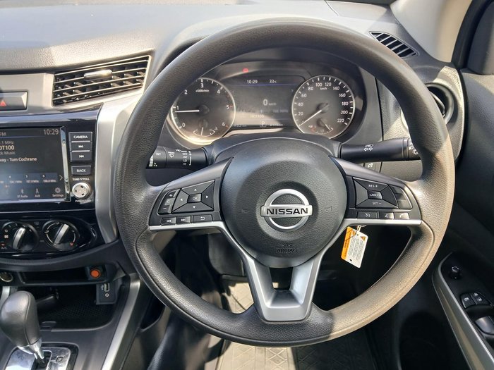 2021 Nissan Navara SL