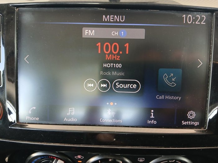 2021 Nissan Navara SL