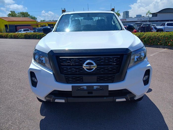 2022 Nissan Navara SL