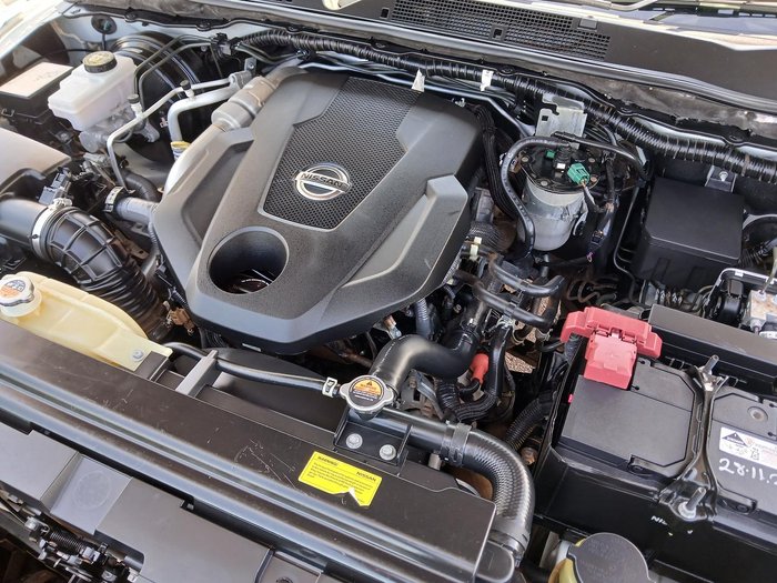 2022 Nissan Navara SL