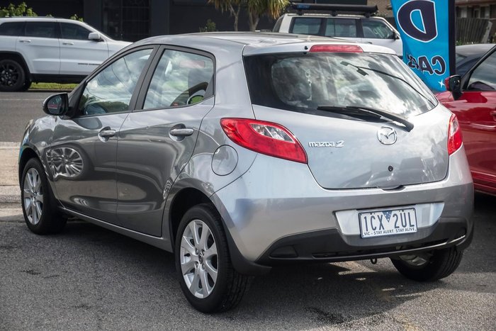 2014 Mazda 2 Neo Sport