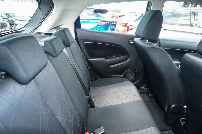 2014 Mazda 2 Neo Sport