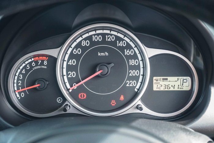 2014 Mazda 2 Neo Sport