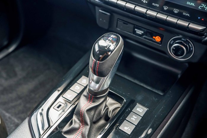 2024 Isuzu D-MAX X-TERRAIN MY24 4X4 Dual Range Basalt Black