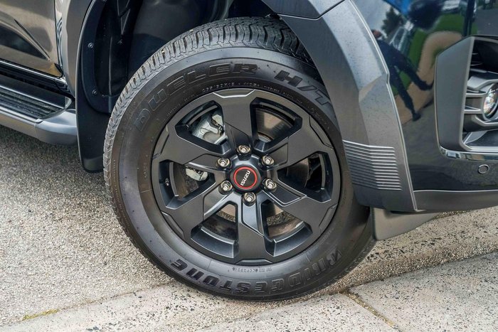 2024 Isuzu D-MAX X-TERRAIN MY24 4X4 Dual Range Basalt Black