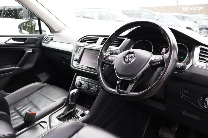 2016 Volkswagen Tiguan 110TDI Comfortline 5N MY17 Four Wheel Drive Pure White