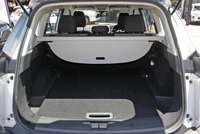 2025 Nissan X-TRAIL ST