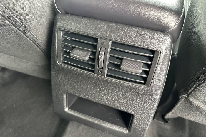 2024 Mitsubishi Outlander LS