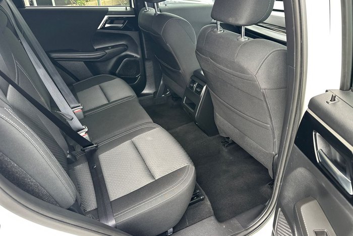 2024 Mitsubishi Outlander LS