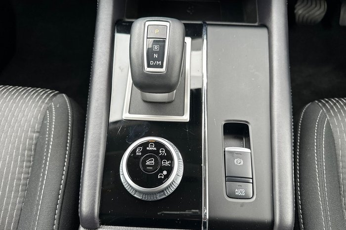 2024 Mitsubishi Outlander LS