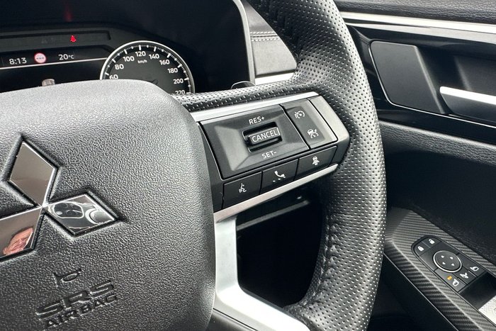 2024 Mitsubishi Outlander LS