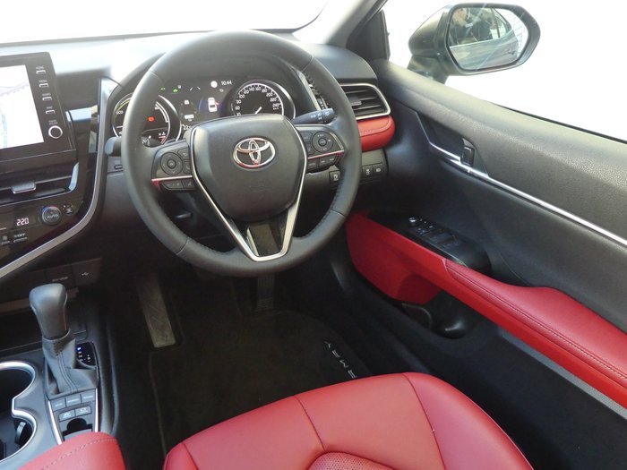 2023 Toyota Camry SX