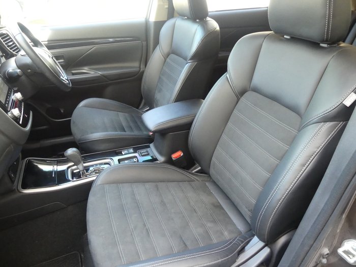 2021 Mitsubishi Outlander LS