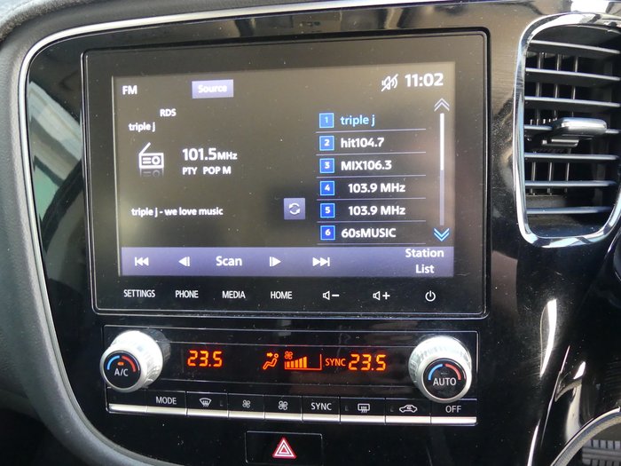 2021 Mitsubishi Outlander LS