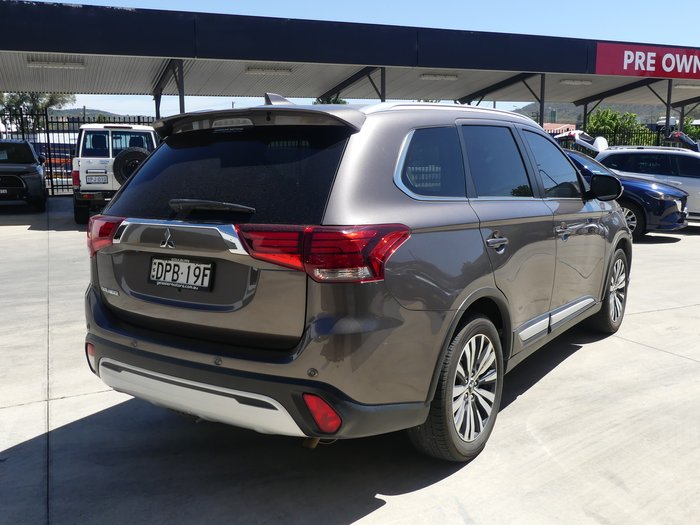 2021 Mitsubishi Outlander LS