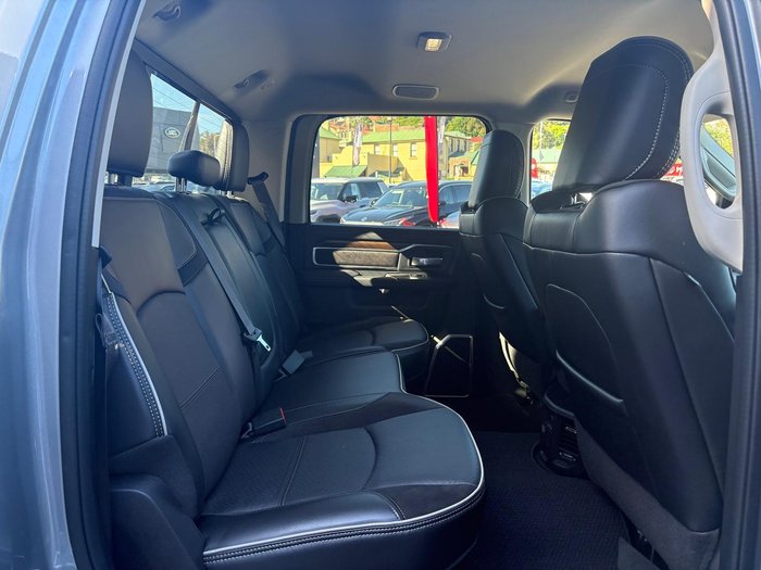 2024 RAM 2500 Laramie Rambox DJ MY24 4X4 Dual Range Billet Silver