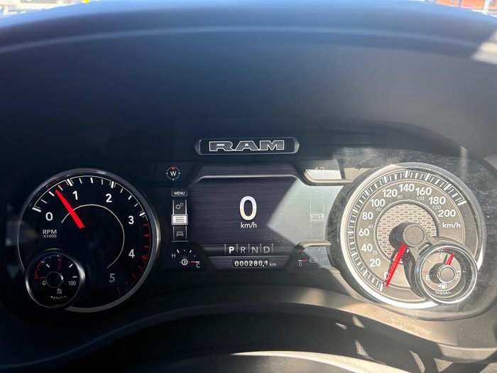 2024 RAM 2500 Laramie Rambox DJ MY24 4X4 Dual Range Billet Silver