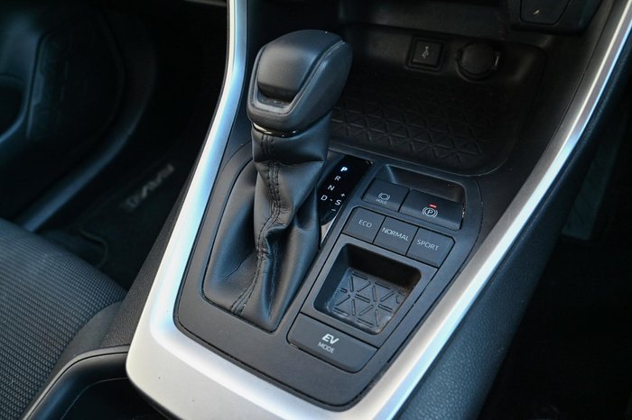 2022 Toyota RAV4 GX AXAH52R Glacier White