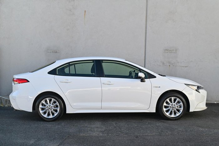 2022 Toyota Corolla Ascent Sport Hybrid ZWE211R Glacier White