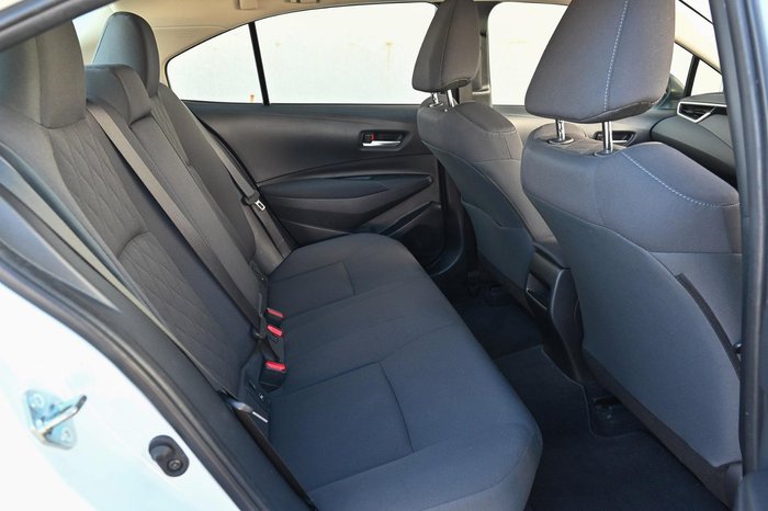 2022 Toyota Corolla Ascent Sport Hybrid ZWE211R Glacier White