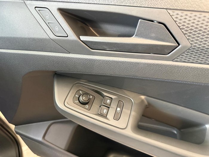 2025 Volkswagen Caddy TSI220