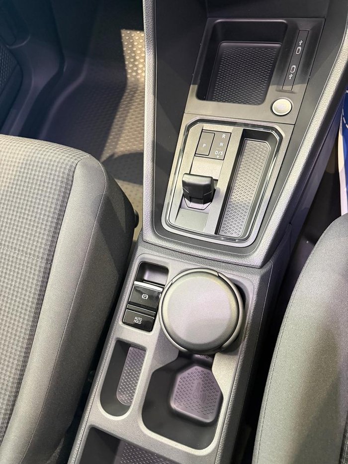 2025 Volkswagen Caddy TSI220