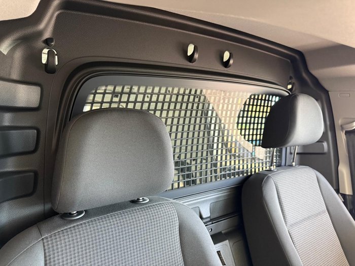 2025 Volkswagen Caddy TSI220