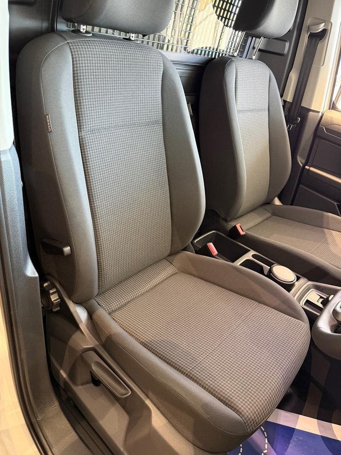 2025 Volkswagen Caddy TSI220