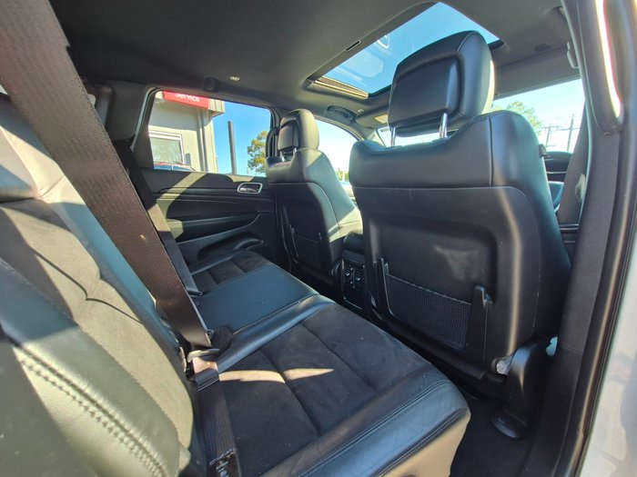 2020 Jeep Grand Cherokee Night Eagle