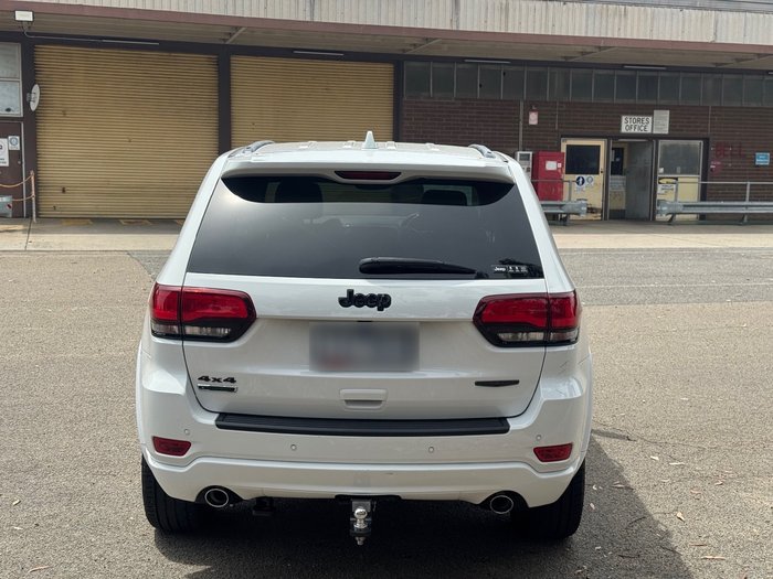 2020 Jeep Grand Cherokee Night Eagle