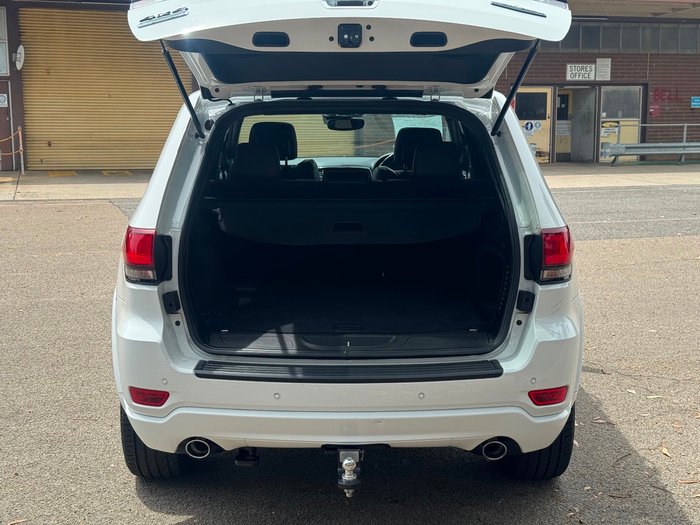 2020 Jeep Grand Cherokee Night Eagle