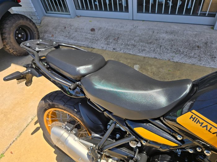 2025 ROYAL ENFIELD (SEE ALSO ENFIEL HIMALAYAN 450 Black
