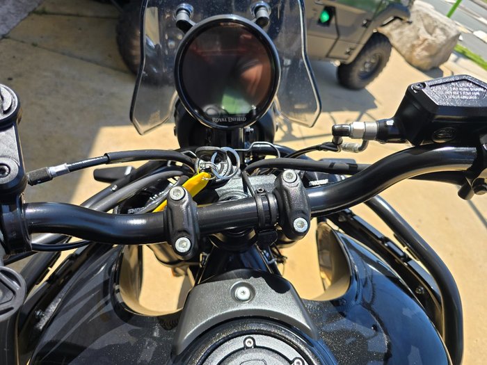 2025 ROYAL ENFIELD (SEE ALSO ENFIEL HIMALAYAN 450 Black