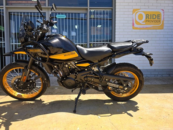 2025 ROYAL ENFIELD (SEE ALSO ENFIEL HIMALAYAN 450 Black