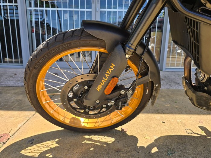 2025 ROYAL ENFIELD (SEE ALSO ENFIEL HIMALAYAN 450 Black