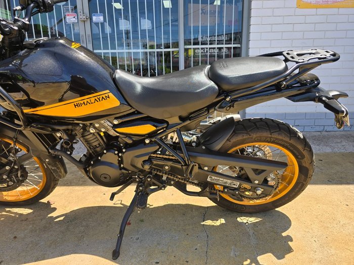 2025 ROYAL ENFIELD (SEE ALSO ENFIEL HIMALAYAN 450 Black