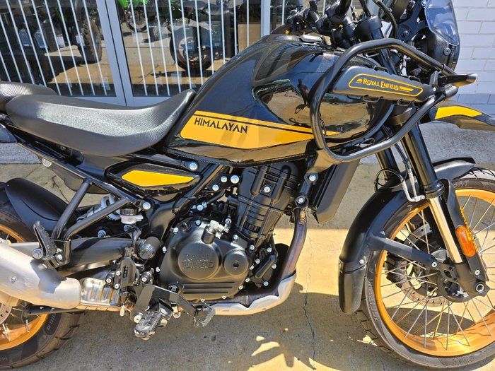 2025 ROYAL ENFIELD (SEE ALSO ENFIEL HIMALAYAN 450 Black