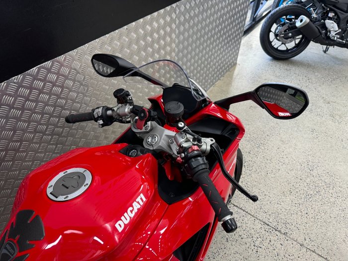 2022 DUCATI SUPERSPORT 950 RED