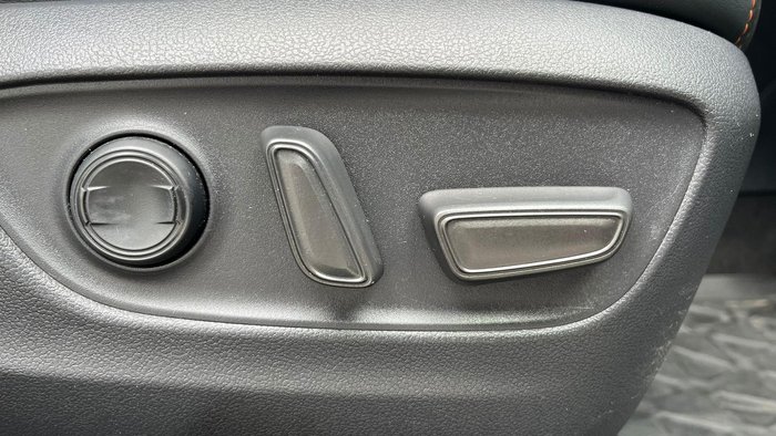 2020 Toyota RAV4 Edge