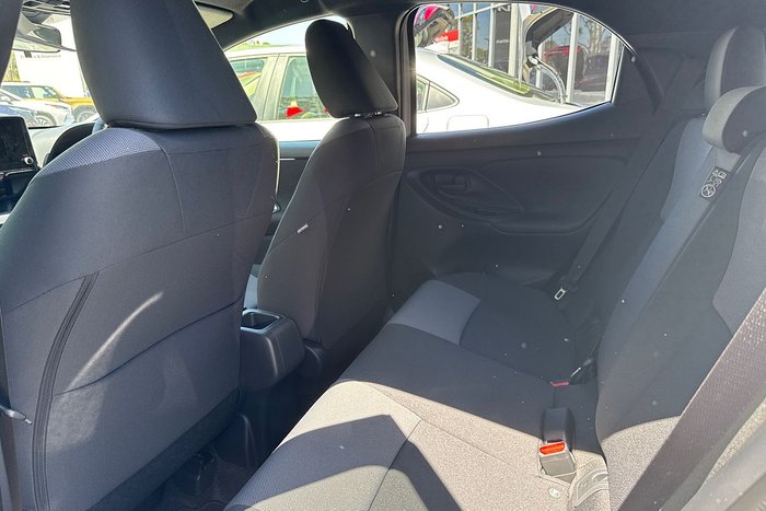 2025 Toyota Yaris SX Hybrid