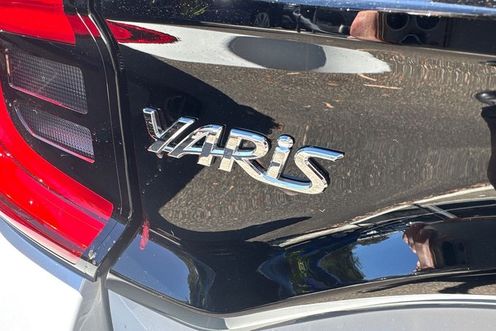 2025 Toyota Yaris SX Hybrid