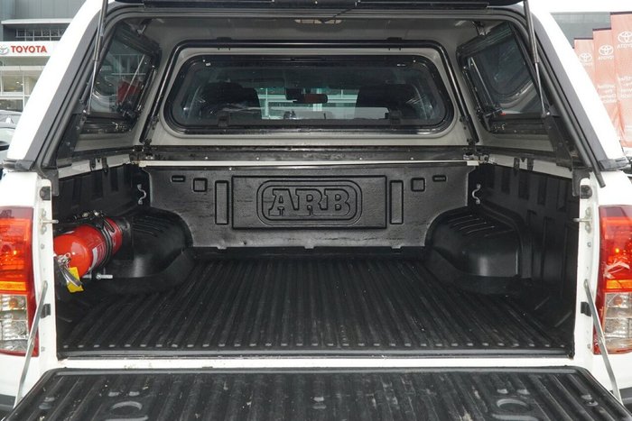 2020 Toyota Hilux SR5