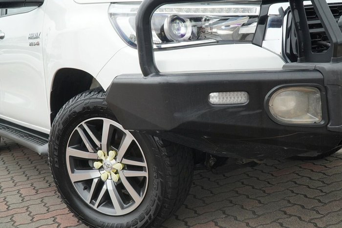 2020 Toyota Hilux SR5