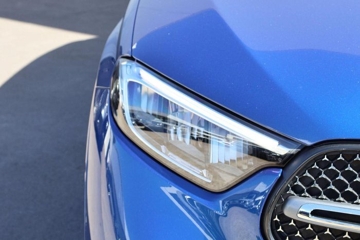 2025 Mercedes-Benz GLC-Class GLC300