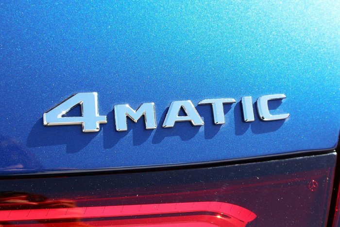 2025 Mercedes-Benz GLC-Class GLC300